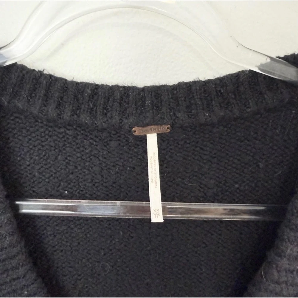 Free People Brookside Slouchy Knit Sweater Black Off Shoulder Oversized XS